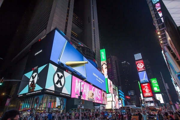 미국 뉴욕 타임스퀘어 옥외광고 모습 / 제공=삼성전자