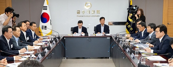 지난 3일 정부서울청사 금융위원회에서 금감원, 정책금융기관, 은행 관계자들과 일본 수출규제 대응 간담회가 열렸다. <사진=금융위원회>
