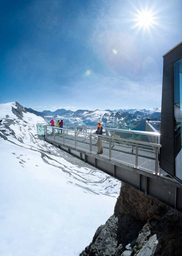 오스트리아 잘츠부르크 주 최고봉인 키츠슈타인호른 산 정상에 위치한 탑 오브 잘츠부르크(Top of Salzburg) 전망대. 알프스 고지대의 자연과 빙하의 풍경을 365일 만끽할 수 있다. 사진제공=오스트리아 관광청