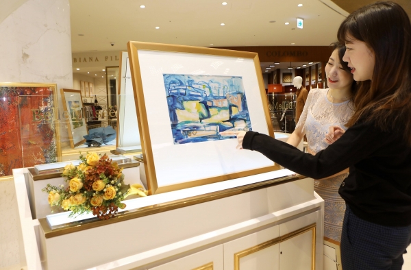 롯데백화점 잠실 에비뉴엘 월드타워점 벨라뮈제. 사지넺공=롯데백화점