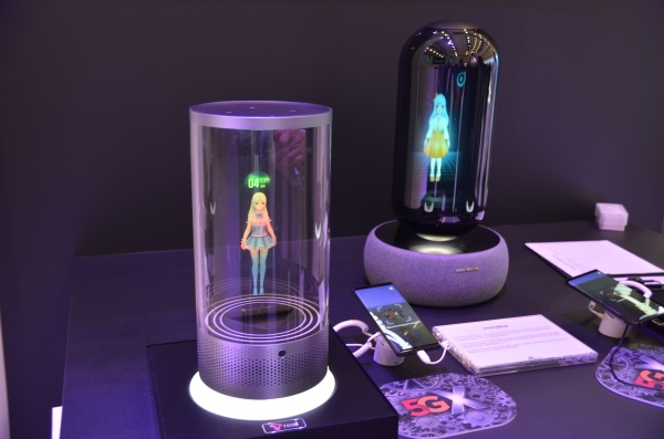 사진은 최근 한 전시장에 출품된 SK텔레콤의 5G 홀로박스로서 본문 기사와 직접 관련은 없음.