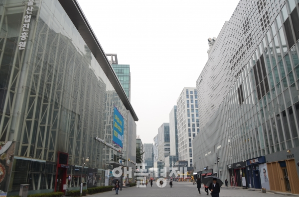 사진은 첨단 미디어 관련 기업들이 밀집한 상암DMC 거리 풍경으로 본문과 직접 관련은 없음. 사진=류정희 기자