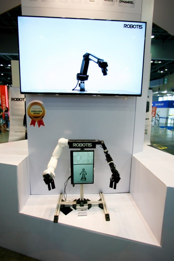 사진은 ‘로보월드2019’에 참가한 로봇 제작업체가 출품한 제품으로 본문 기사와 직접 관련은 없음. 사진제공=‘로보월2019’