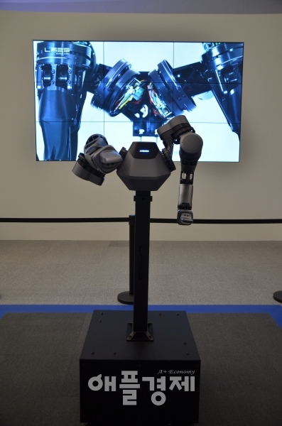 사진은 ‘디지털전자전’에 출품된 네이버앰버텍스 로봇으로 본문과 직접 관련은 없음. 사진=류정희 기자