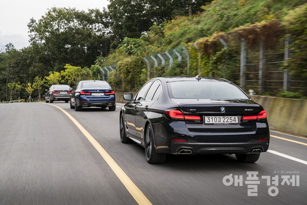 BMW 뉴 5시리즈 주행 모습 (사진=BMW)