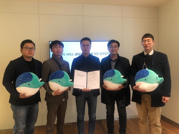 좌로부터 카랑 박종관 대표, 팀와이퍼 문현구 대표, 네이버 웨일 김효 책임리더, 드림에이스 임진우 공동대표, 마지막삼십분 이종선 대표 (제공=네이버)