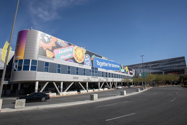 CES 2022가 열리는 미국 라스베이거스 컨벤션센터(LVCC)의 외경(출처 : 삼성전자)