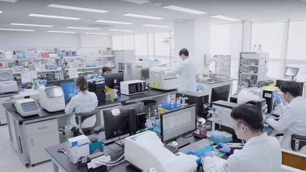 바이오드론 플랫폼 신약 개발 기업 엠디뮨의 연구소 광경으로 본문 기사와 직접 관련은 없음.(사진=엠디뮨, 뉴스와이어)