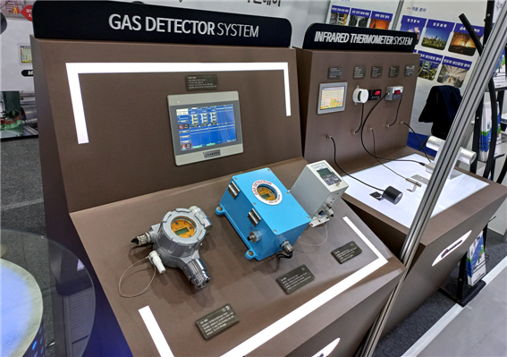 사진은 '2022 스마트팩토리전'에 출시된 한 스타트업의 스마트팩토리 시스템으로 본문 기사와 직접 관련은 없음.