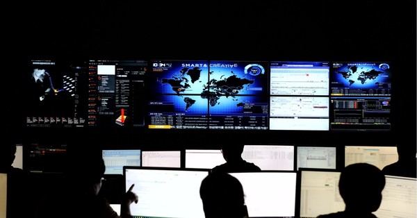 사진은 데이터센터의 모습으로 본문과 직접 관련은 없음.