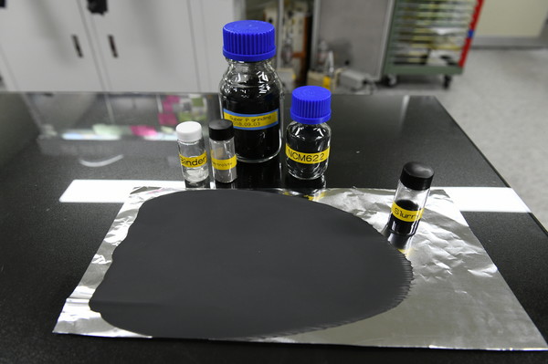 화재 위험이 없는 전고체 전지를 위한 전극제조기술에 관한 이미지로서, 본문 기사와는 직접 관련은 없음.(사진=한국전기연구원)