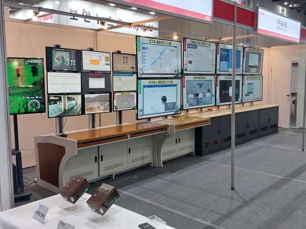 '2022 국제보안엑스포'에 출품한 참가 기업의 부스로서, 본문 기사와는 직접 관련은 없음.