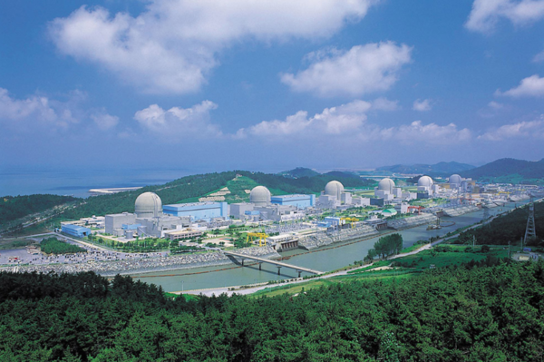 [사진설명 = 한빛원자력발전소 전경. 사진출처 = 한국수력원자력]