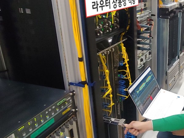 LG유플러스 인터넷 백본망에 구축된 라우터 장비의 모습.(사진=LG유플러스)