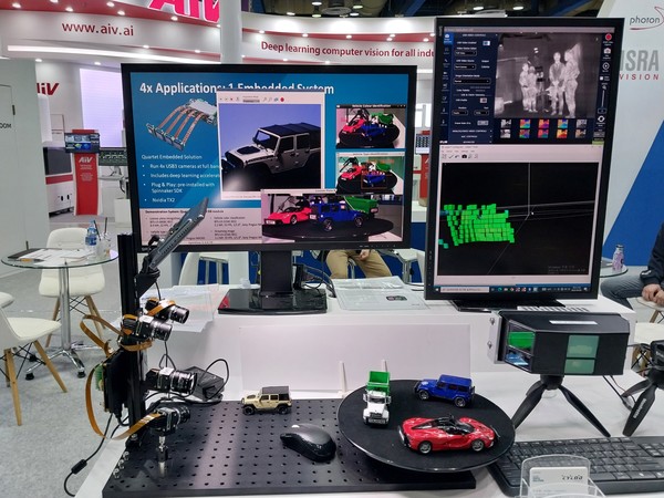 '국제스마트팩토리전&오토메이션전'에서 선보인 머신비전과 AI센서 기술.