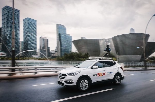 5G 기반의 V2X 기술이 접목된 자율주행 시범차량.(사진=SK텔레콤)