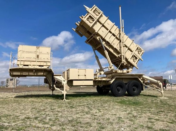 자율모드의 패트리엇 미사일. 필요할 경우 사람에 의해 공격 취소 등 제어가 가능하다. (사진=AP통신)