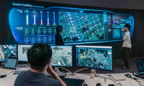 자율주행 관제실.