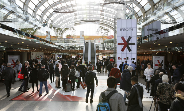 사진은 유럽 최대의 산업박람회인 '유로시스 2018' 당시의 전시회장으로서, 본문 기사와는 직접 관련이 없음.