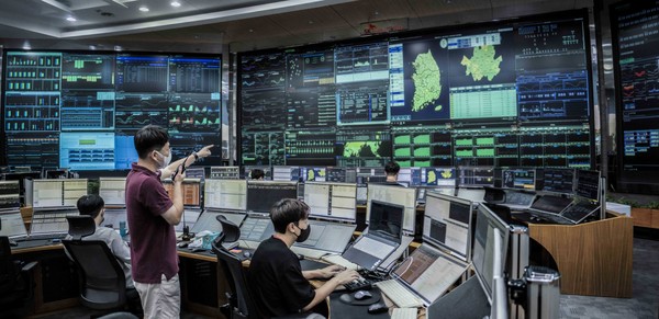 사진은 이동통신 관제실로 본문과 직접 관련은 없음. (사진=SK텔레콤)