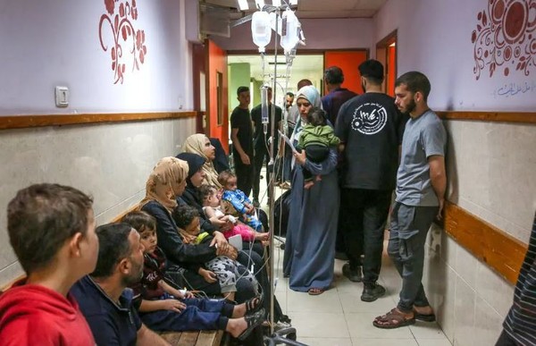 이스라엘 군에 의해 포위된 가자 지구의 한 병원 모습. (사진=뉴욕타임즈)