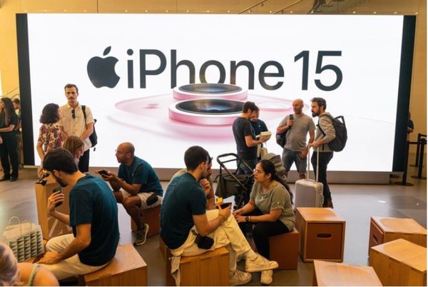 애플의 '인앱결제' 규제에 대한 새로운 옵션이 유럽 등지에서 논란이 일고 있다.(사진=줌마 프레스)