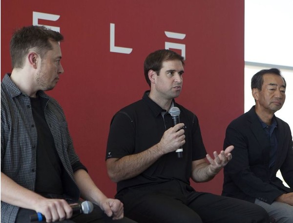 머스크(왼쪽)와 이사들. (사진=블룸버그 통신)