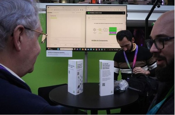 지난해 파리 AI컨퍼런스에 참가한 엔비디아 부스. (사진=블룸버그)