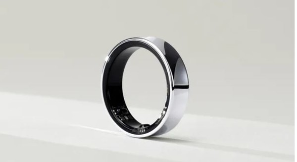삼성이 선보인 스마트반지. (사진=테크레이다)
