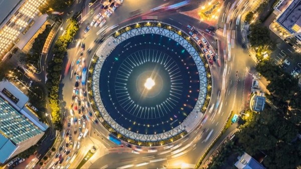 마이크로소프트가 인도네시아에 설치한 데이터센터로서 본문 기사와 직접 관련은 없음.