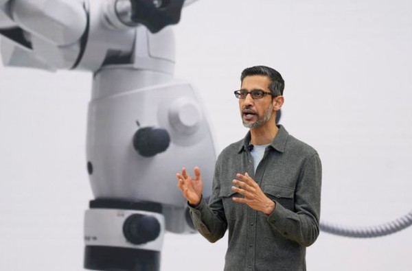 구글 'Google I/O 2024 event'에서 기조연설을 하고 있는 순다르 피차이 CEO.. (사진=AP통신)