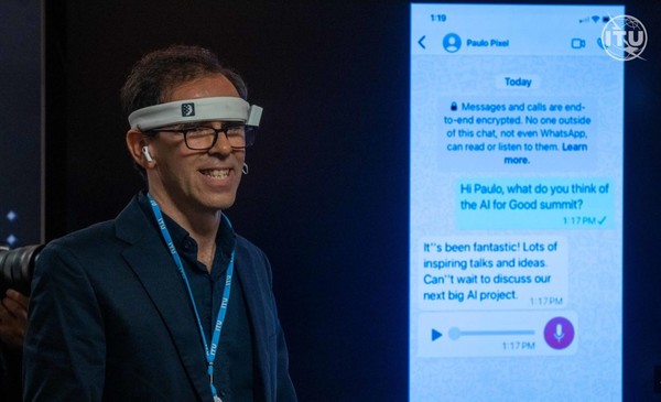 AI와 BMI 기반의 헤드셋을 낀 모습. (사진=AI for Good)