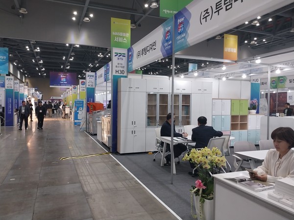 데이터경영을 실천하는 중소기업들이 강소기업으로 거듭날 수 있다는 평가다. '나라장터 엑스포 2024'에 출품한 중소기업들이며, 본문 기사와는 직접 관련이 없음.