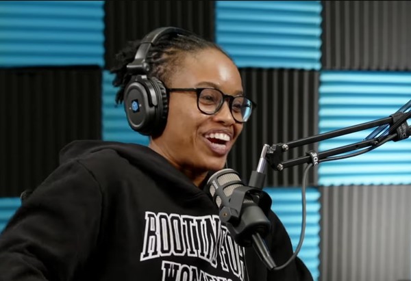 챗블랙GPT를 소개하는 유튜브 영상 캡처 화면.