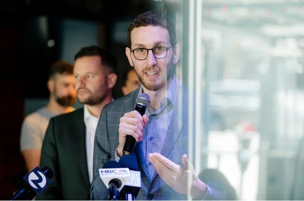 AI에 대한 광범위한 규제를 담은 AI법을 발의한 스콧 비너 캘리포니아주 의회 상원의원. (사진=AP통신)