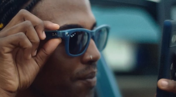 레이=밴 스마트 안경. (사진=퓨처)