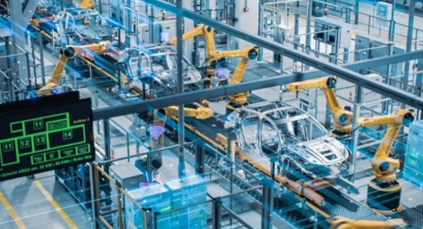  IoT와 로보틱스가 결합된 자동차 제조업체의 작업장 전경으로 본문과는 젝접 관련이 없음. (사진=IT프로)