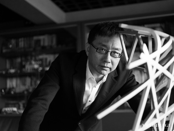 [투란도트를 총괄제작한 지아딩(甲丁) 감독]