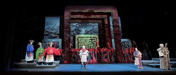  [왼쪽 평(平), 팽(彭), 방(龐) 3인, 각각 인간의 세 가지 번뇌인 탐욕(貪慾), 진에(嗔恚), 우치(愚癡)를 상징한다.]