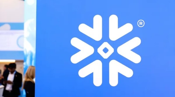 스노우플레이크와 앤트로픽으 합성 이미지. (출처=게티이미지)