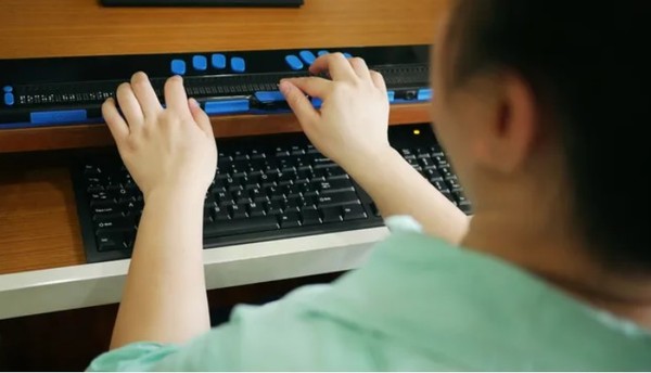 '스칼라' 언어 사용자의 월급이 가장 많은 것으로 나타났다. (사진=아이모어)