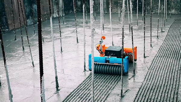 콘크리트 시공이음부 요철생성 로봇 (제공 : 포스코이앤씨)