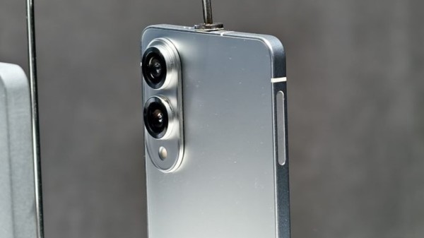 삼성 S25엣지. (출처=@PandaFlashPro)