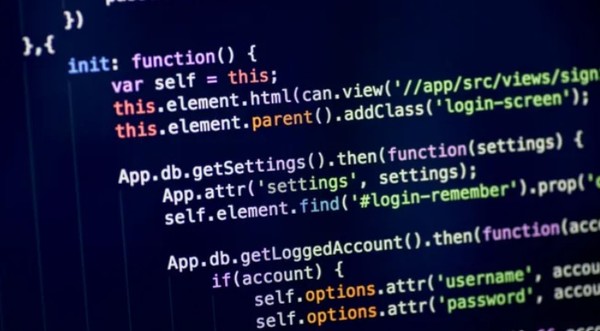 오픈소스에 기반한 코딩 화면. (출처=아이스톡)