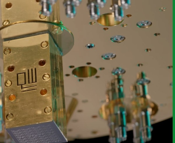 네덜란드 스타트업 퀀트웨어는 양자 처리 장치(QPU)의 병목 현상을 해결하는 데 중점을 둔 독점 3D 칩 아키텍처인 VIO를 개발했다. (출처=퀀트웨어)