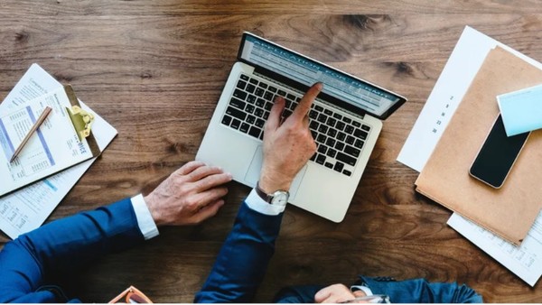 소프트웨어 테스트 모습. (사진=펙셀)