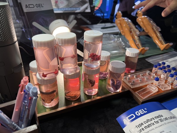 ‘MVEX 2025(메타버스 엑스포)’에 참가한 기업의 부스 모습으로 본문과 직접 관련은 없음.(사진:애플경제)