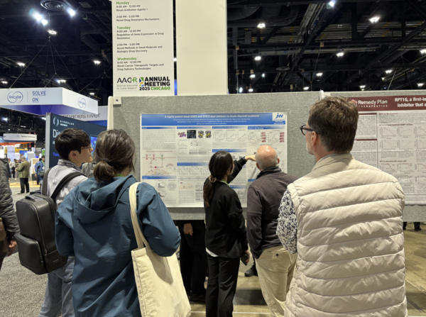 C&C신약연구소가 미국 시카고에서 열린 ‘2025년 미국암연구학회(AACR 2025)’에 참가했다.(사진:JW홀딩스)