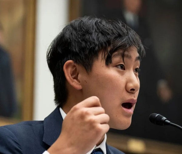 메타와 합병, '슈퍼지능' 팀을 이끌게 된 전 '스케일AI'의 CEO 알렉산더 왕.  메타는 알렉산더 왕을 비롯해 오픈AI, 구글, 앤스로픽 등의 AI인재들을 대거 확보했다. (사진=셔터스톡)