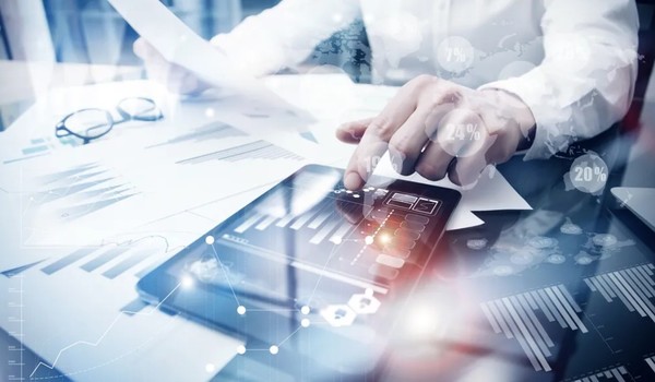  '비정형 데이터'는 업무 현장에서 실시간으로 생성되며, 매우 복잡하고 관리하는게 어렵다. (사진=펙셀)